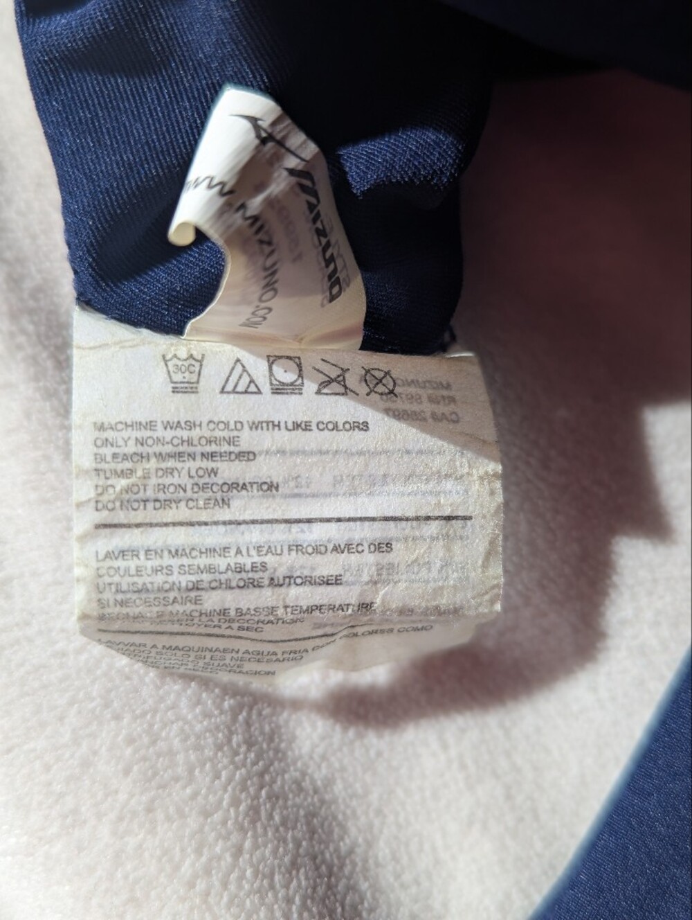 Mizuno Women's Long Sleeve V-Neck Volleyball Jersey in Navy and White - Picture 11 of 15